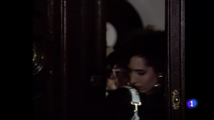 Telediario 1 - 'Un pingüino en mi ascensor' regresa