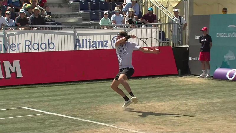 Tenis - ATP 250 Torneo Mallorca. 1ª semifinal: B. Bonzi - S. Tsitsipas - ver ahora
