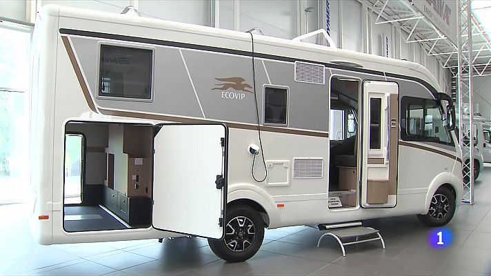 L'Informatiu - Les vacances amb caravana tornen a estar de moda