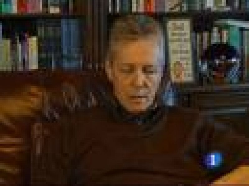 Peter Robinson ha reconocido en un canal de televisión la infidelidad de su esposa, a la que dice haber perdonado. Iris Robinson, diputada como él, ha anunciado su salida de la política.