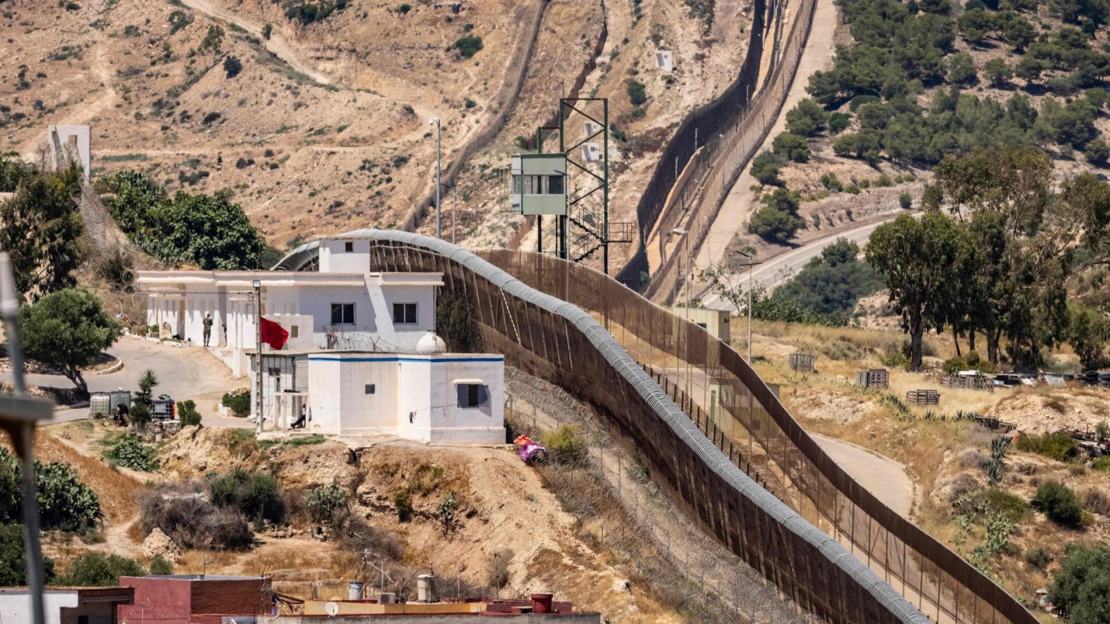 La policía marroquí desmantela los campamentos de los migrantes