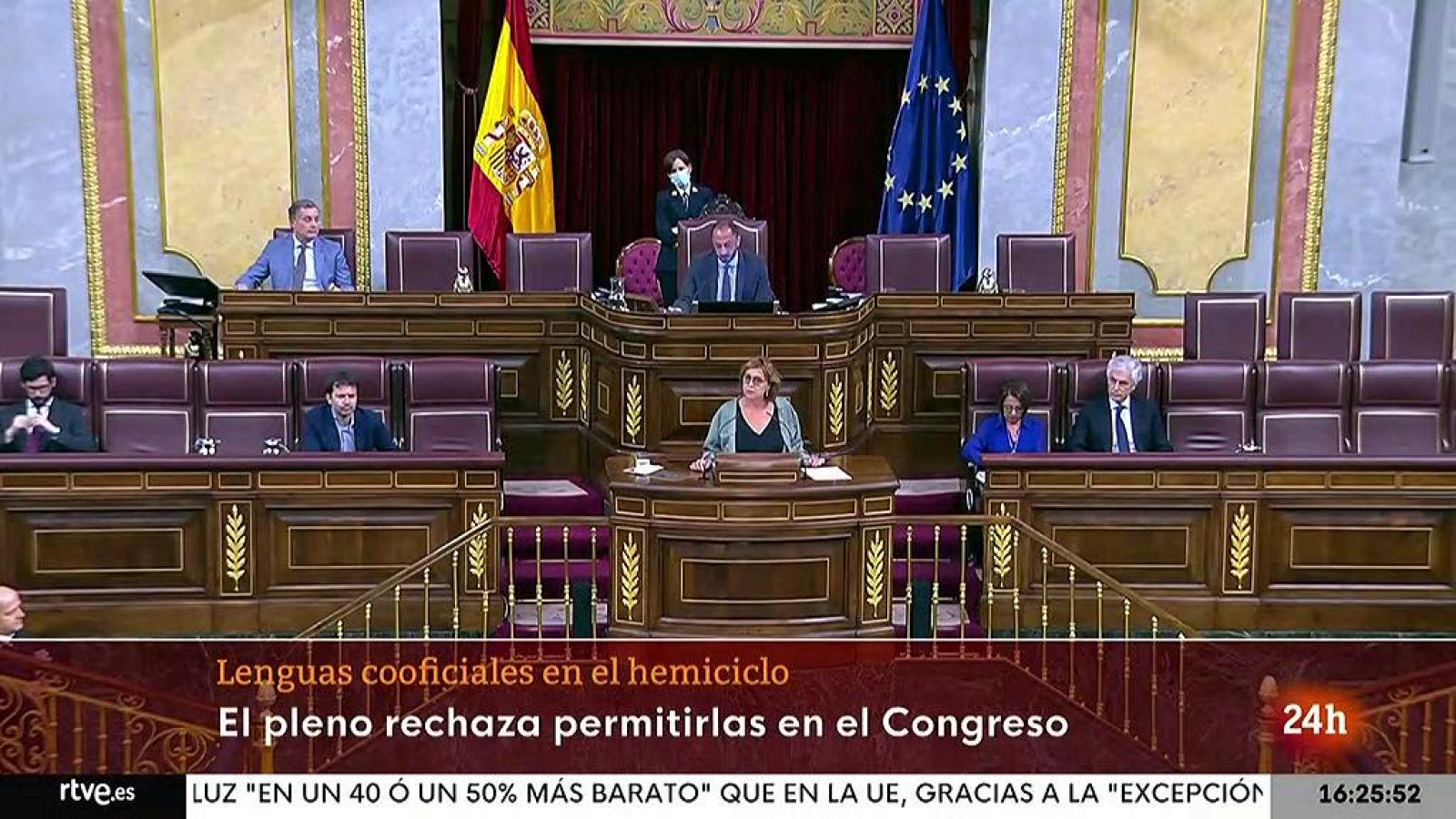 Parlamento - Conoce el parlamento - Lenguas cooficiales en el hemiciclo - 25/06/2022