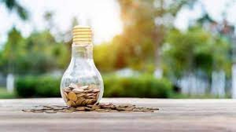 Abono transporte, pensiones, IVA luz: algunas medidas anticrisis Gobierno