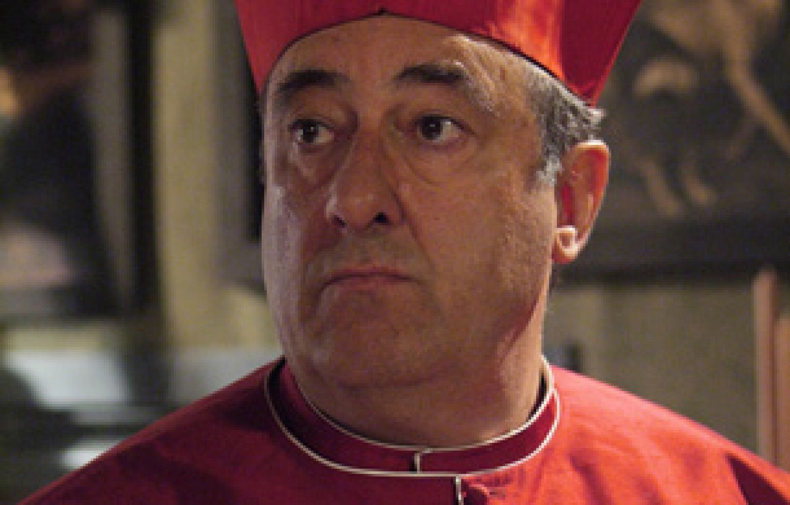Águila Roja - José Ángel Egido es el Cardenal Mendoza