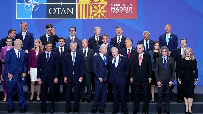 Telediario 2 - La OTAN aprueba su estrategia para la próxima década con Rusia como principal "amenaza" y China como "desafío"