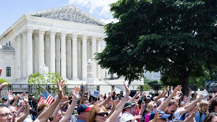 Telediario 2 - El Supremo de EE.UU. limita el poder federal para frenar las emisiones en la lucha contra el cambio climático