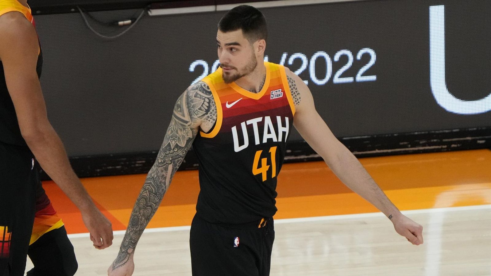 Los Jazz resciden el contrato de Juancho Hernangómez