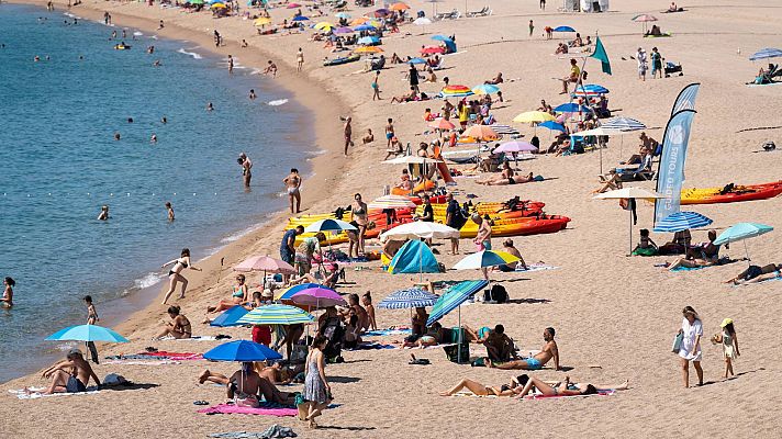 Telediario 1 - La inflación encarece las vacaciones: uno de cada tres españoles se ha visto obligado a cancelar