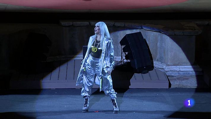 Telediario 1 - El Festival de Mérida más femenino arranca con la argentina Moria Casán interpretando a Julio César