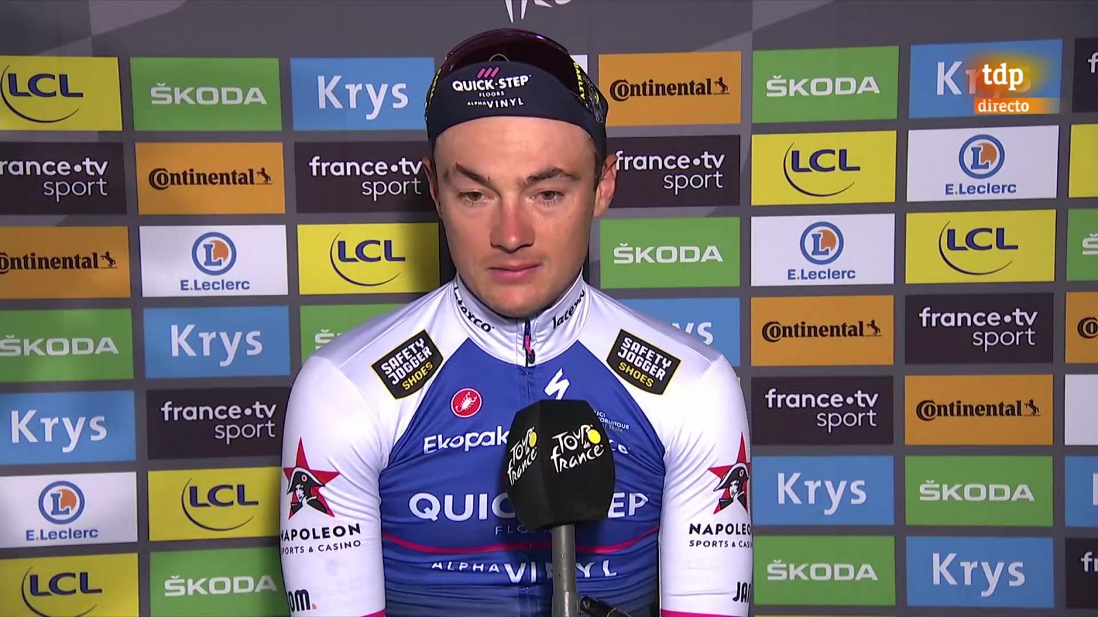 Lampaert, emocionadísimo: "Ganar la primera etapa del Tour es algo que ni había soñado" -- Ver ahora