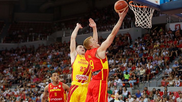 España vence a Macedonia