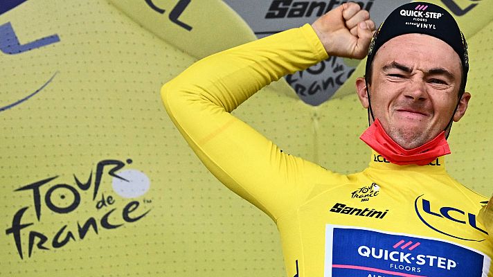 Telediario 2 - Tour 2022 | Lampaert sorprende en el prólogo y Pogacar avisa