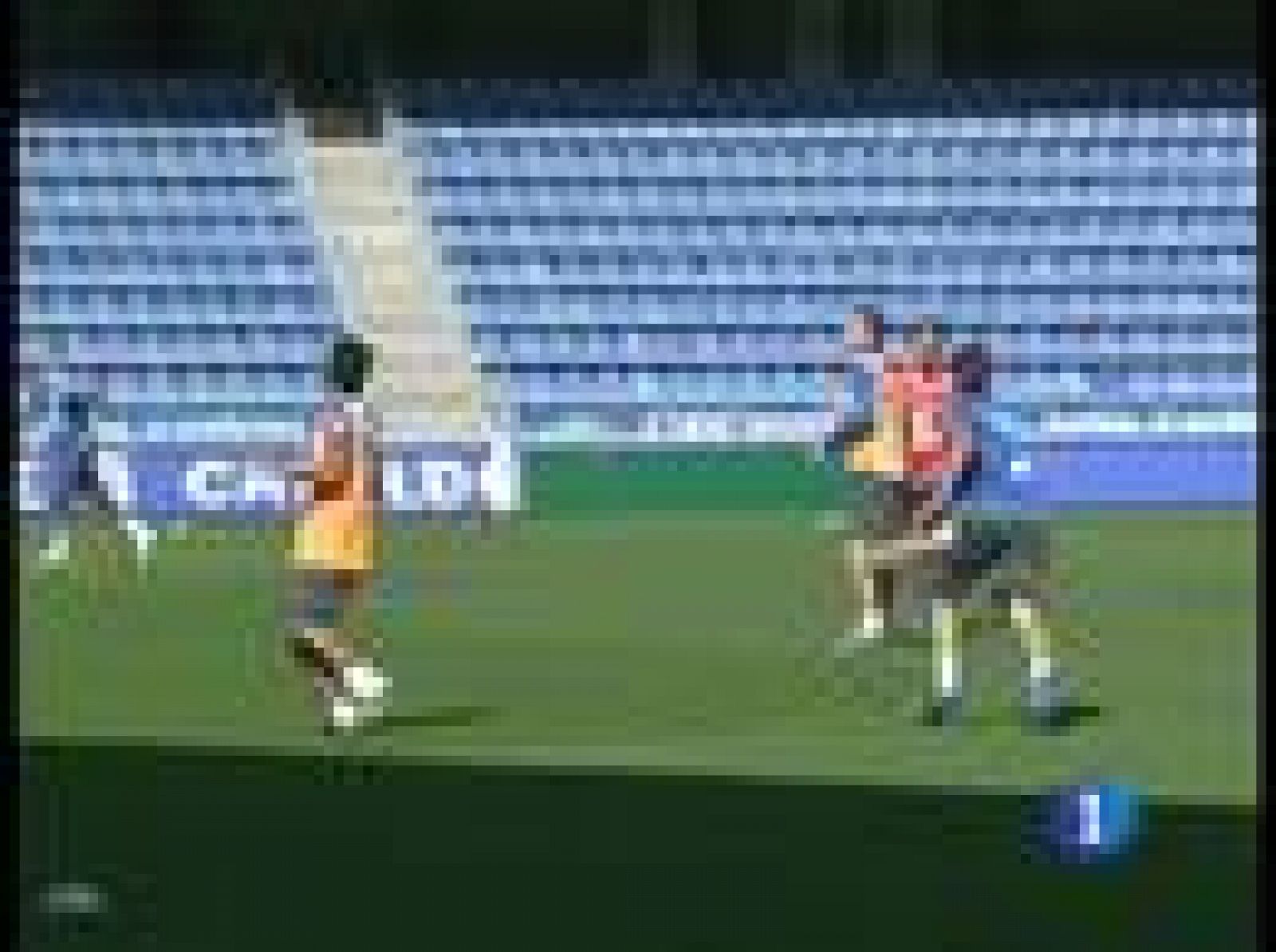 El Barça prepara el partido ante el Tenerife bajo el frío. Thiago y Jonatán son los dos canteranos incluidos en la lista de convocados. Guardiola guarda muy buen recuerdo de Tenerife de su época como jugador del 'Dream Team'.