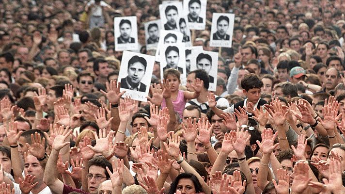 Telediario Fin de Semana - La Guardia Civil acusa a cuatro dirigentes de ETA de ser los autores intelectuales del asesinato de Miguel Ángel Blanco