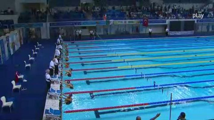  - África Zamorano logra la medalla de plata en 200 m espalda