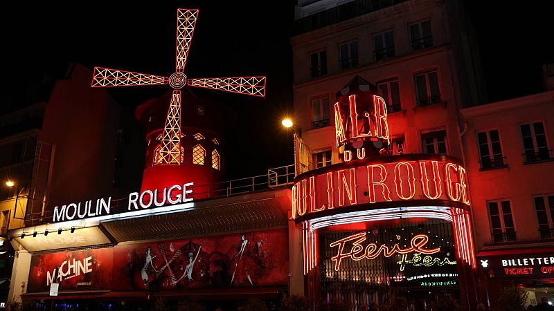 El Moulin Rouge celebra sus 133 años abriendo al público el molino