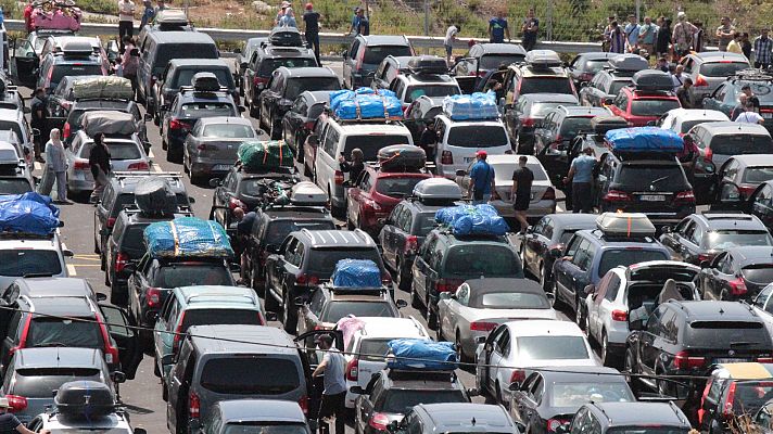 Colas de hasta nueve horas para cruzar de Ceuta a Marruecos