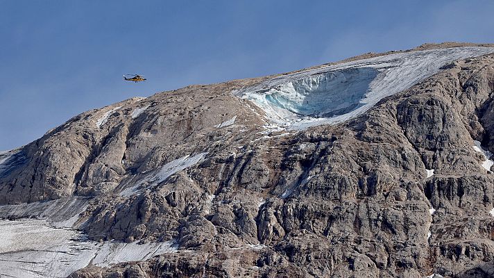 Al menos 7 muertos y 13 desaparecidos por un alud en los Alpes italianos