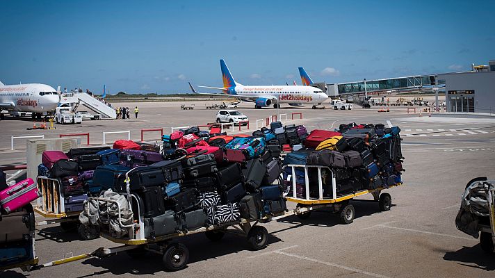 Tras huelgas y retrasos en los controles, los problemas en los aeropuertos siguen: aumenta el número de maletas perdidas
