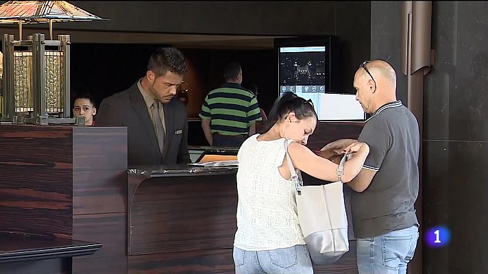 Telecanarias - Se dispara la llegada de turistas a Canarias y el gasto en destino