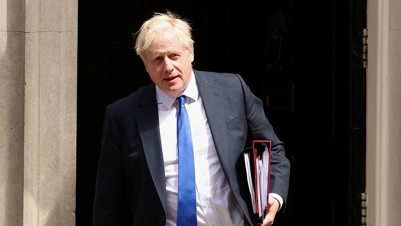 Boris Johnson se resiste a dimitir en medio de la mayor crisis política desde su llegada al poder