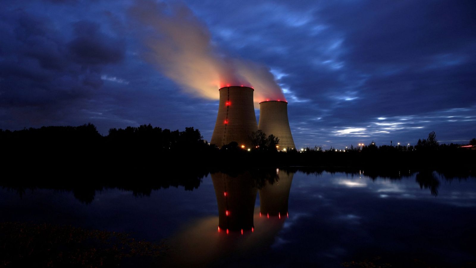 Varias organizaciones ecologistas recurrirán ante la justicia la inclusión de la nuclear y el gas como energías verdes