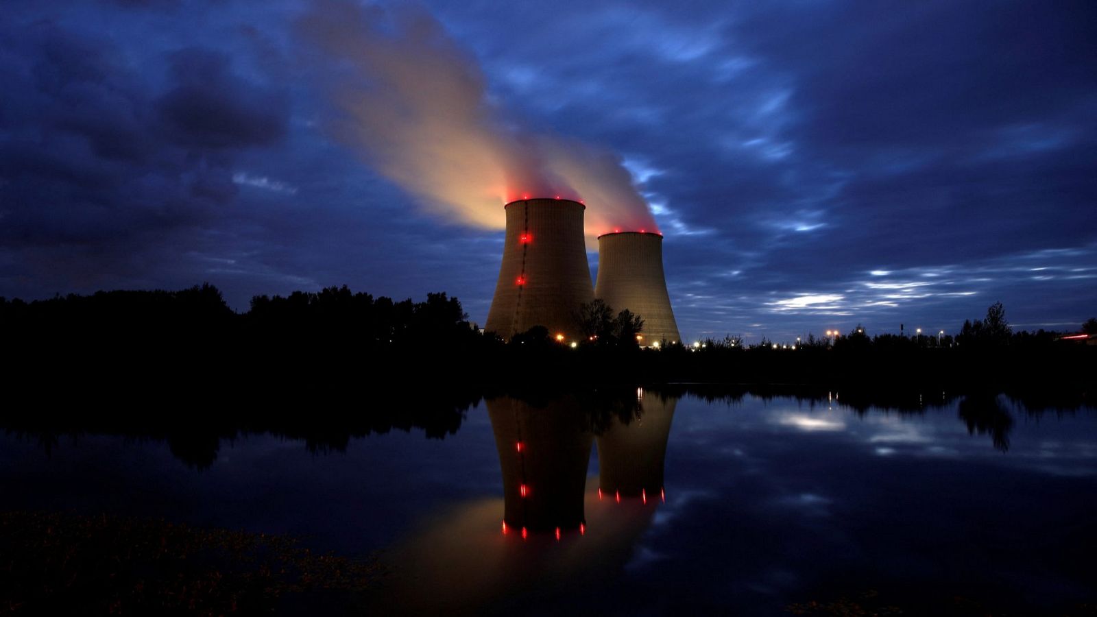 Varias organizaciones ecologistas recurrirán ante la justicia la inclusión de la nuclear y el gas como energías verdes
