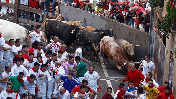 San Fermín - Primer encierro de San Fermín 2022 con Núñez del Cuvillo