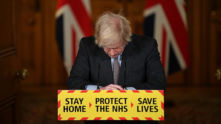 Boris Johnson acepta dimitir tras una carrera llena de polémicas