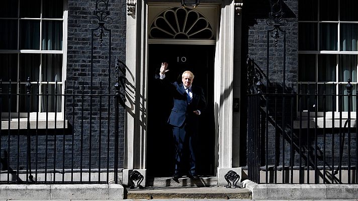 Informativo 24h - Johnson anuncia su dimisión: "Nadie es indispensable"
