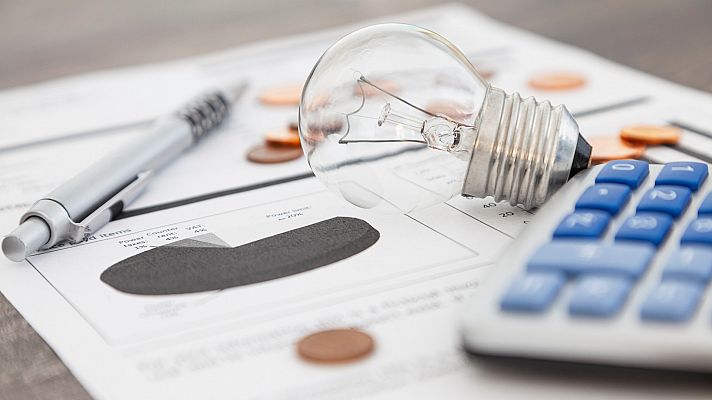 Telediario 1 - Cuatro de cada diez personas no entienden la factura de la luz