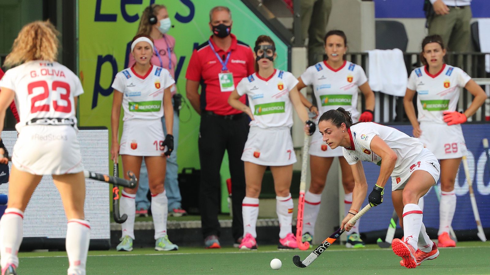 Tour Universo Mujer - 2022 - Programa 1: Las Red Sticks se preparan para el mundial de Terrassa - RTVE Play