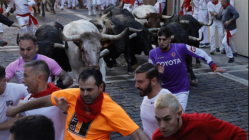 Vive San Fermín 2022 -  Segundo encierro - ver ahora