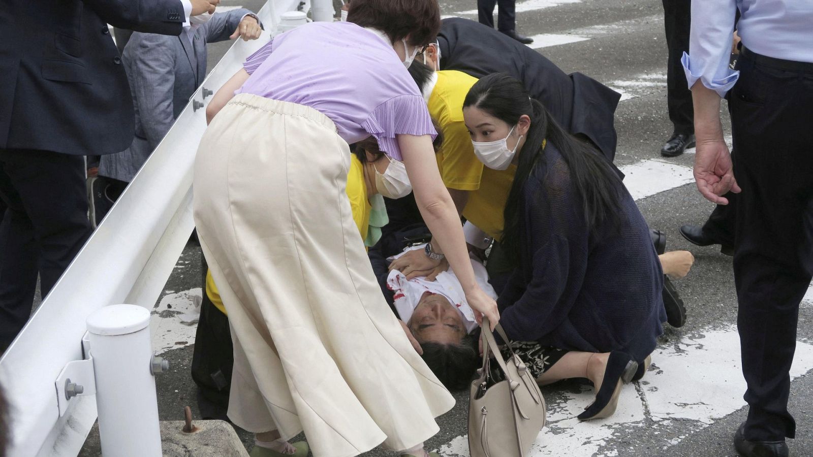 Muere el ex primer ministro japonés Shinzo Abe tras recibir varios disparos en un acto electoral