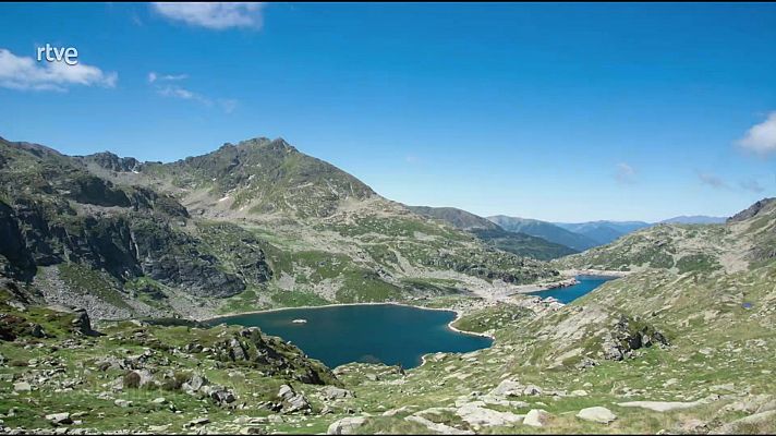 Viento fuerte en el Estrecho, Ampurdán y litoral norte de Galicia 