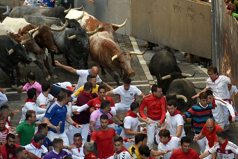 Vive San Fermín 2022 -  Tercer encierro - ver ahora