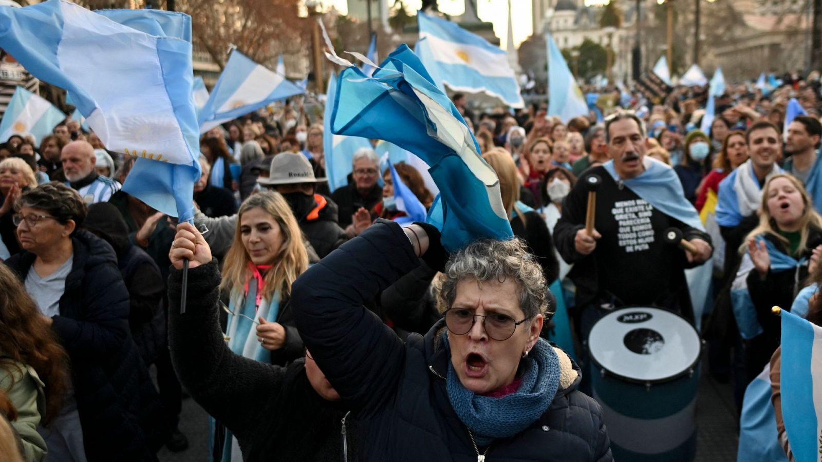 Los argentinos protestan contra la gestión económica del Gobierno