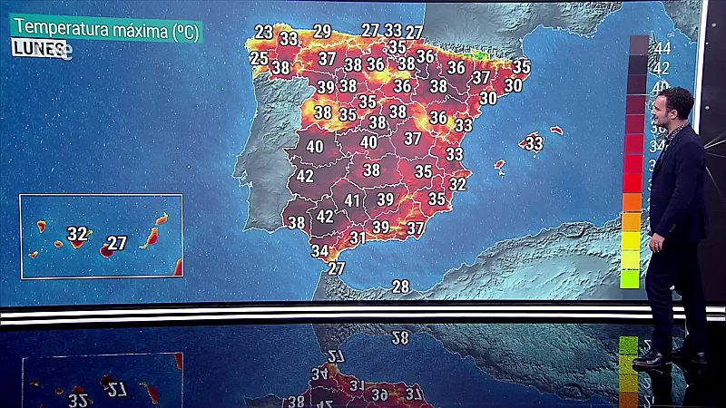 Viento fuerte o con intervalos de fuerte en el Estrecho y el extremo norte de Galicia - ver ahora