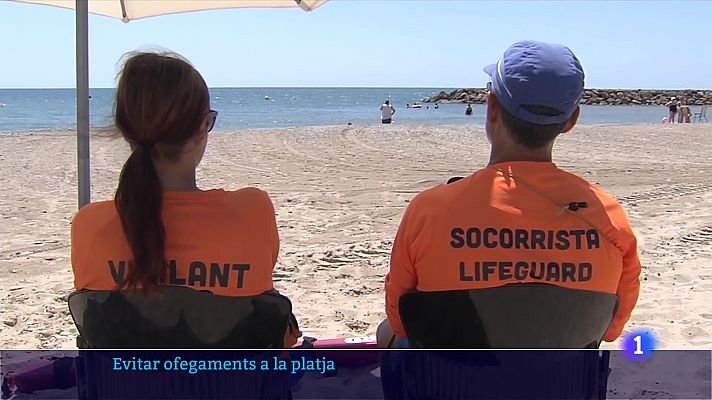 L'Informatiu - Evitar ofegaments a la platja: la vigilància es complica per la massificació