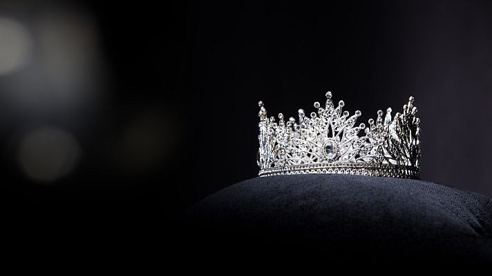 Telediario 1 - Candelaria suspende el concurso de belleza para elegir a la reina de las fiestas de verano