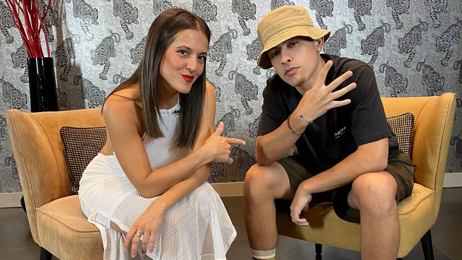 Trueno explica canción a canción los secretos de su segundo álbum "Bien o mal"