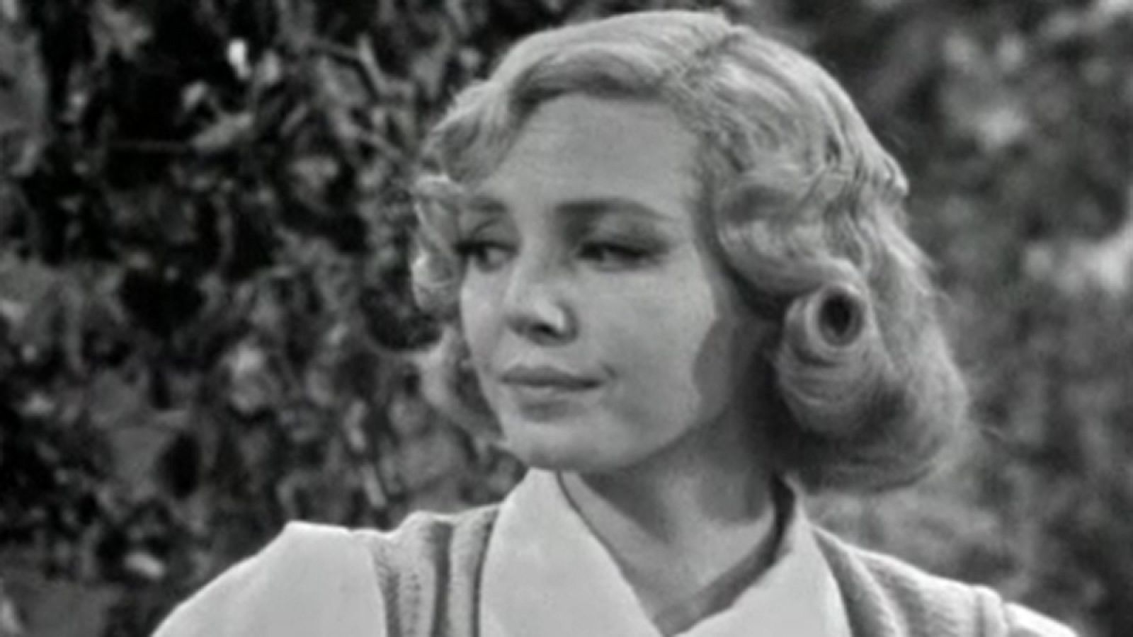 Estudio 1 - Un pueblo veraniego - Estudio 1 | Ver