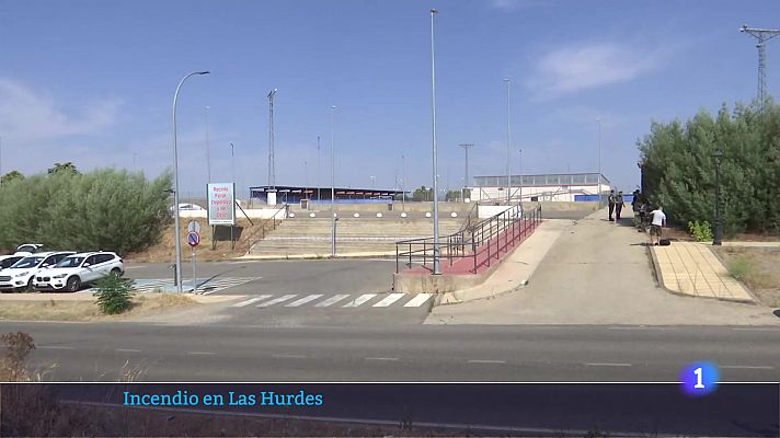 Noticias de Extremadura - Evacuados vecinos de seis localidades por un incendio forestal en Las Hurdes