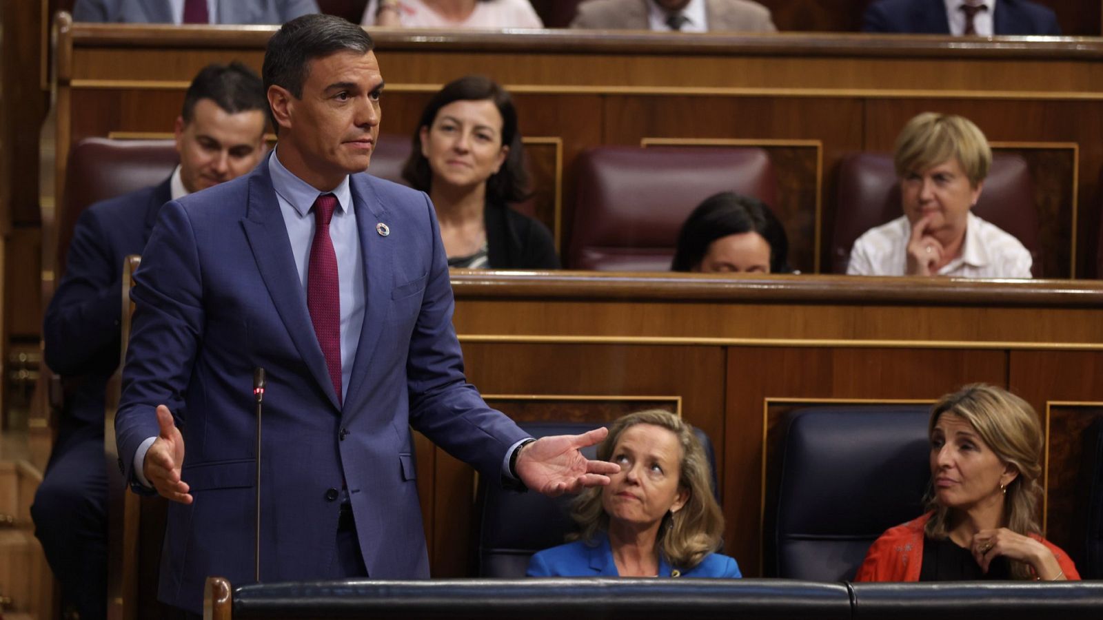 Sánchez vuelve a defender sus medidas económicas en el debate de la nación