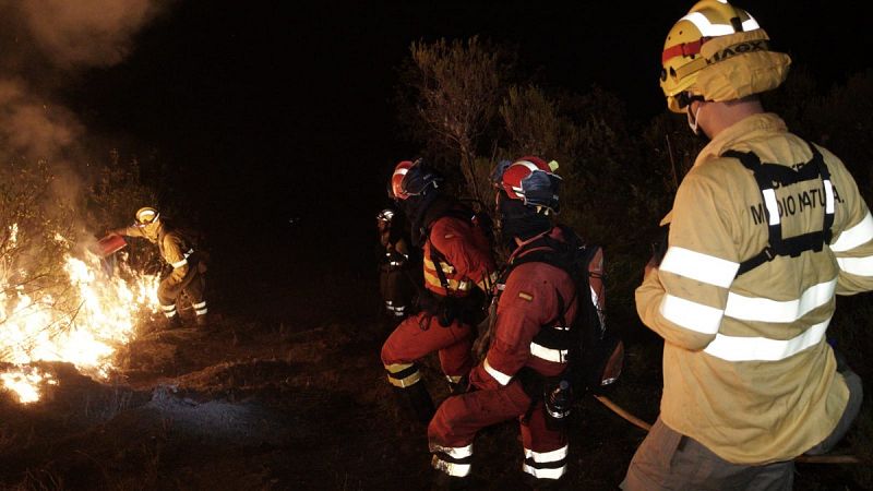 El fuego evoluciona favorablemente en Cceres, pero se extiende en Salamanca