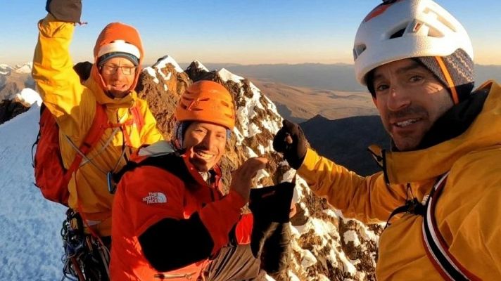 Los hermanos Pou emplean más de 26 horas en abrir su cuarta vía en Los Andes