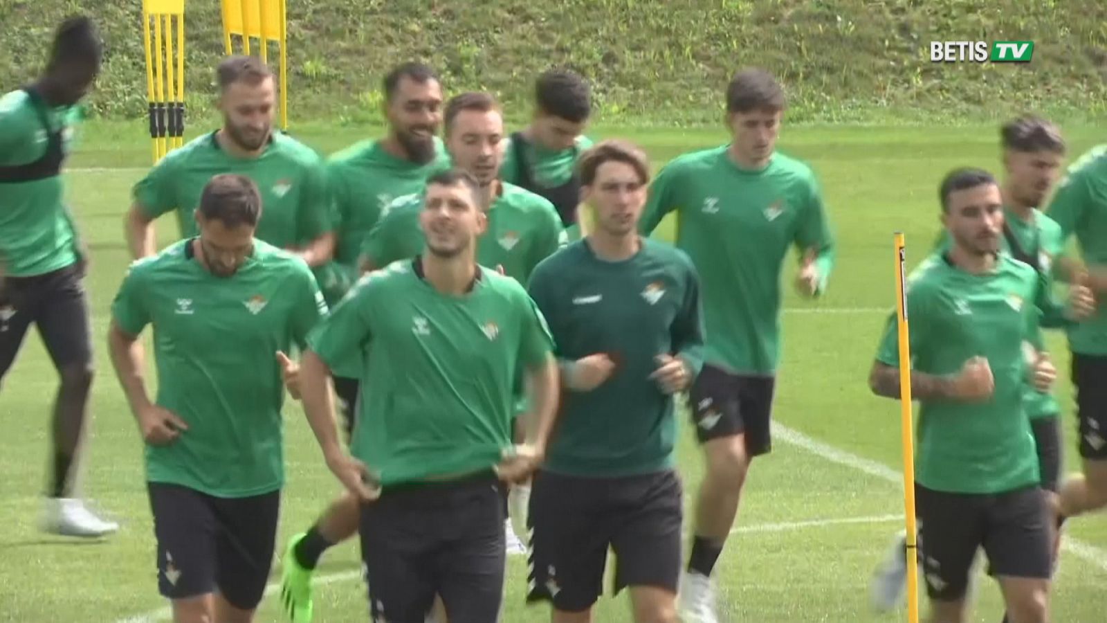 Grodig SV - R.Betis, mañana - Ver ahora