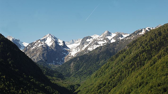 Las altas temperaturas derriten el glaciar del Aneto 