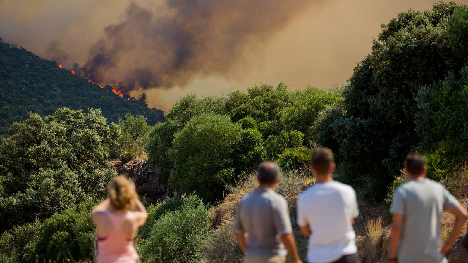 Incendios: Los vecinos de Las Hurdes, entre el miedo y la incertidumbre