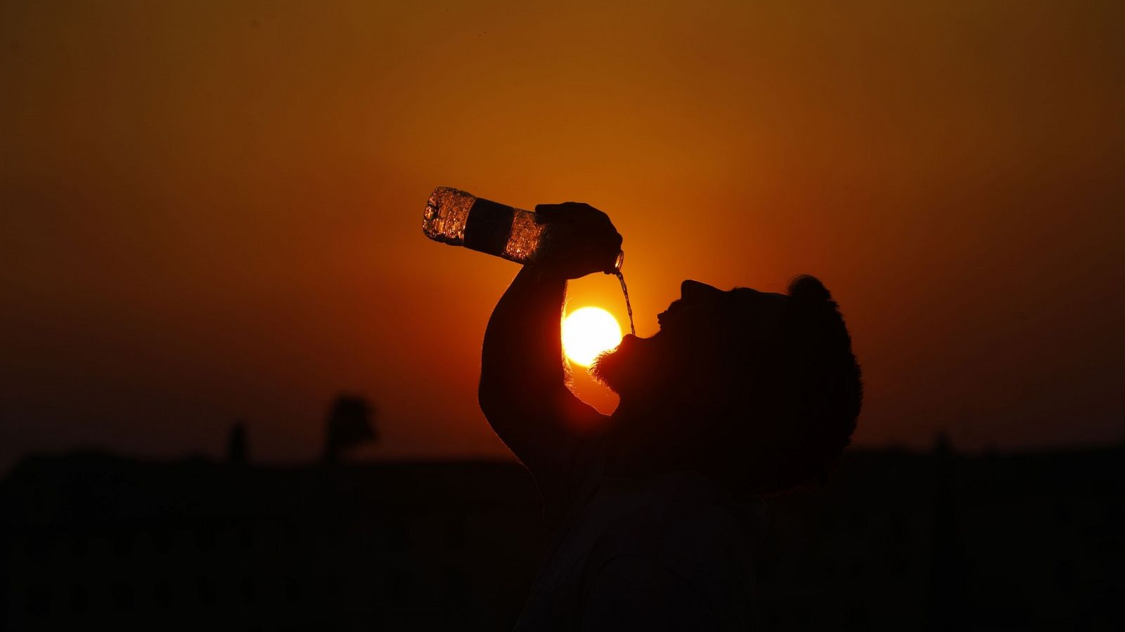 La ola de calor se cobra la vida de 360 personas